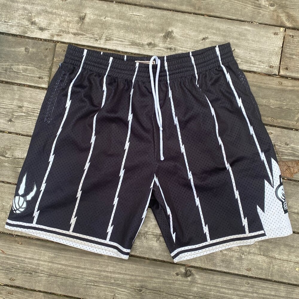 Vintage Mitchell & Ness NBA Toronto Raptors Shorts Basketball XXL